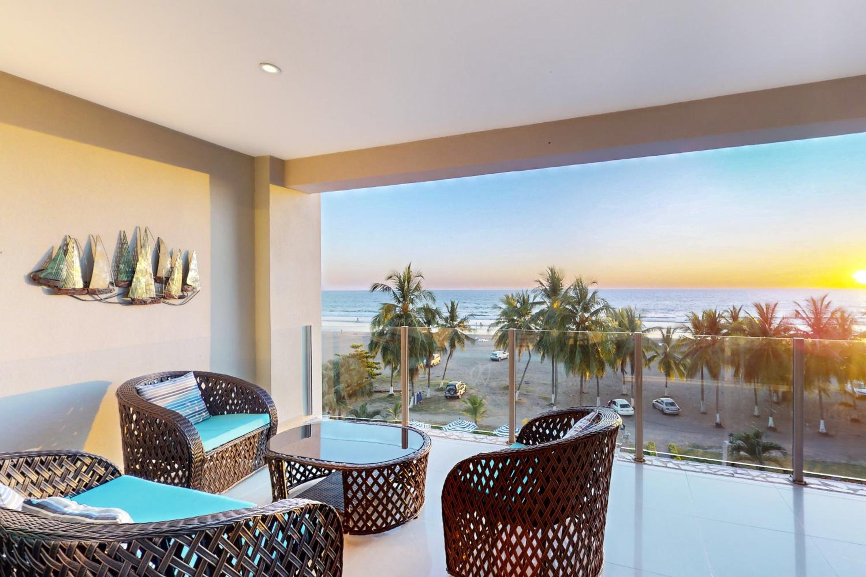 Hotel Diamante del Sol 402S - Image 1