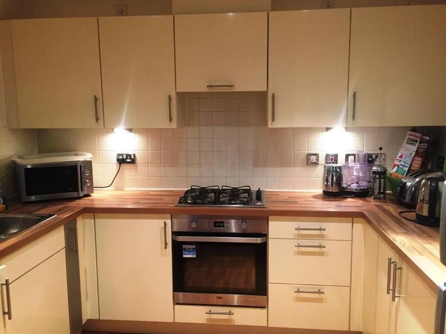 1 Bedroom Flat near Excel, O2, Canary Wharf - London