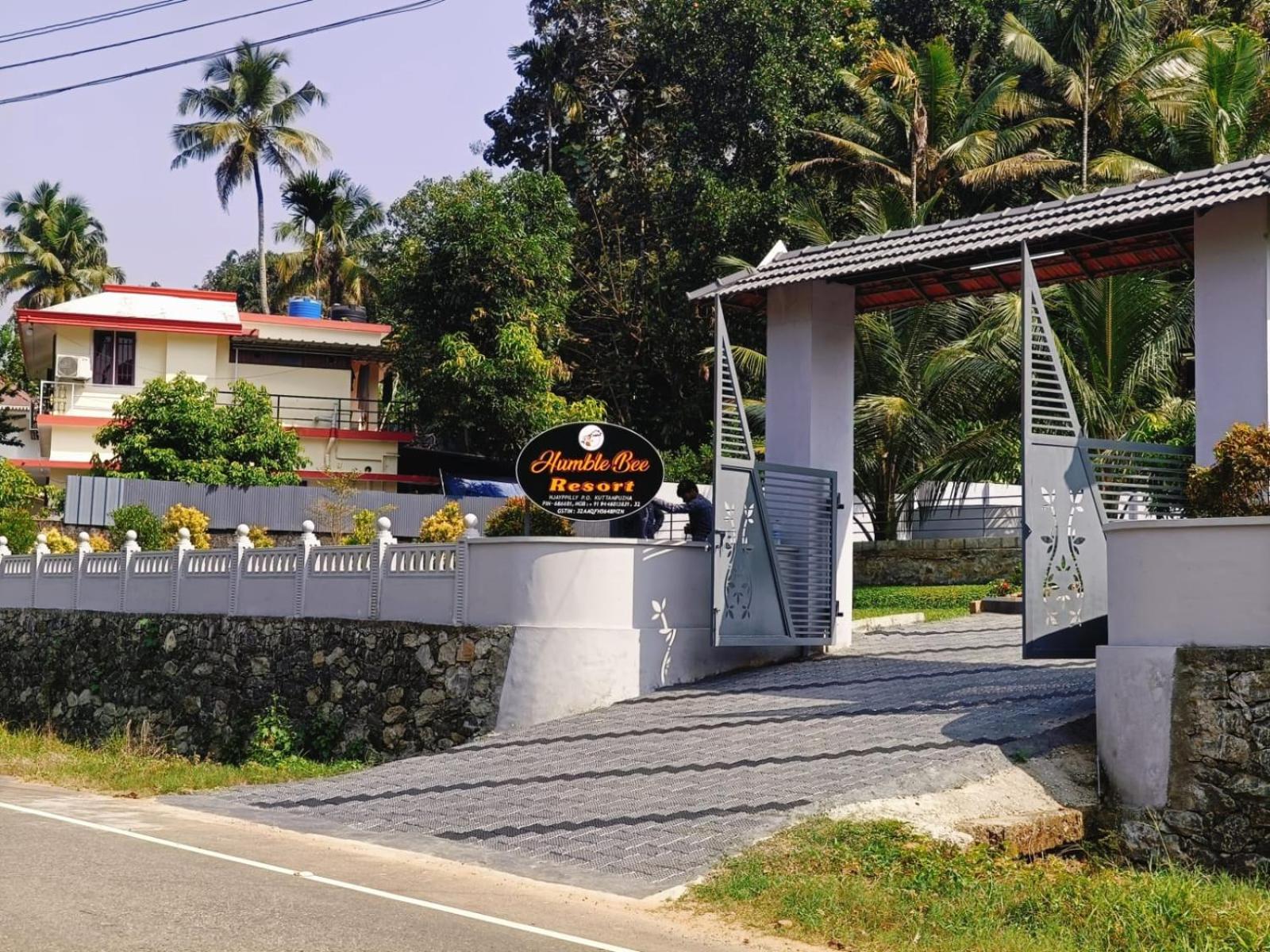 Humblebee Retreat Tattekkad view 2