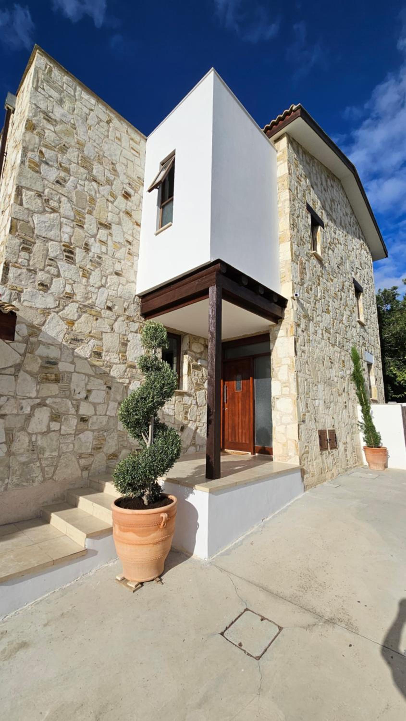 Olive Garden's Paradise Villa