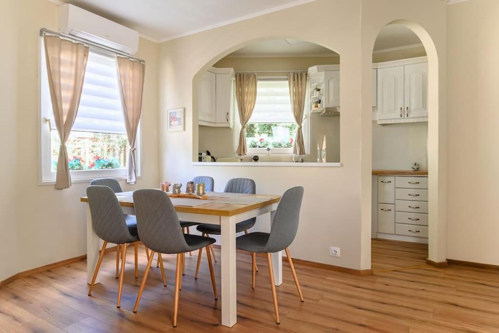 Photo 38