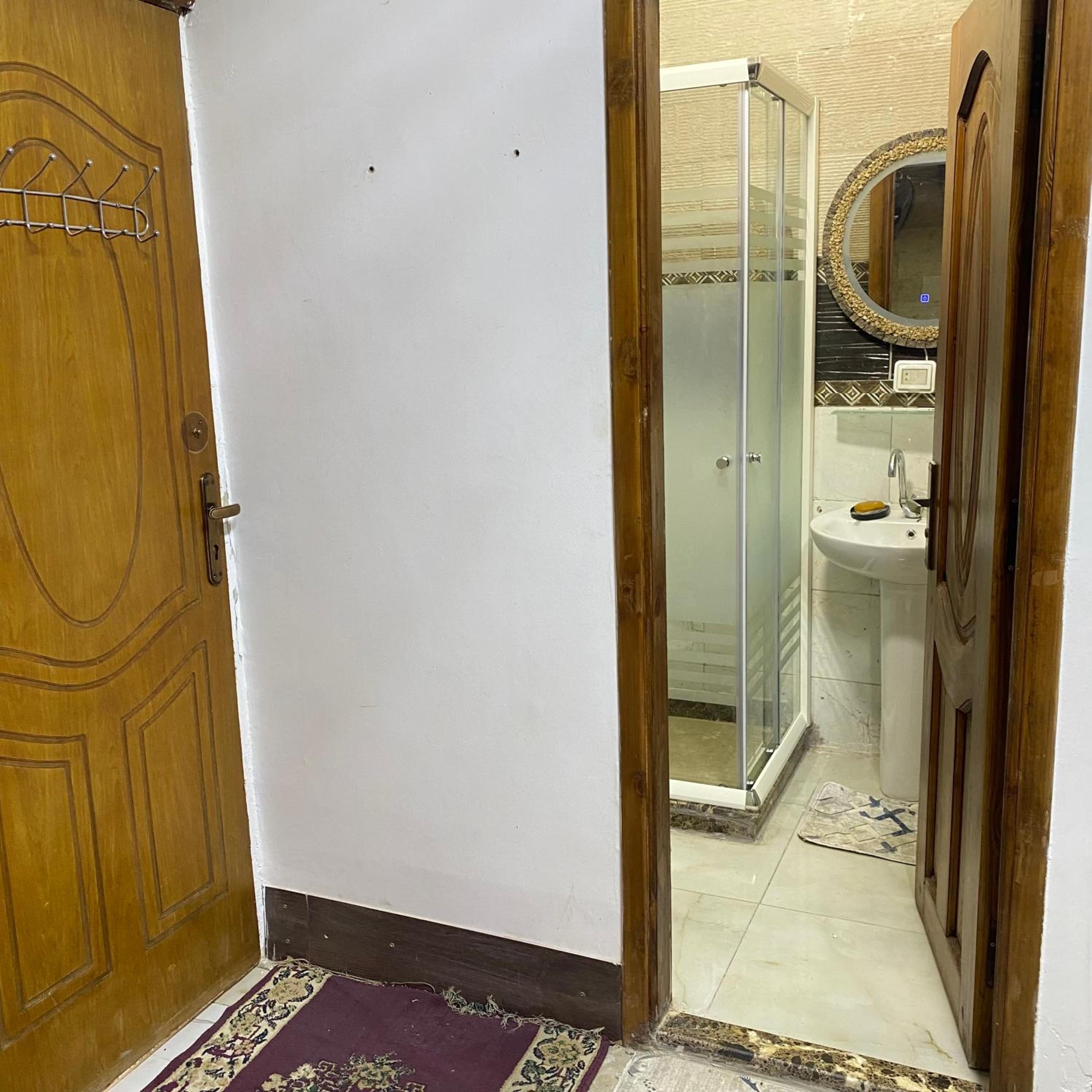 Sunny airport studio New Cairo