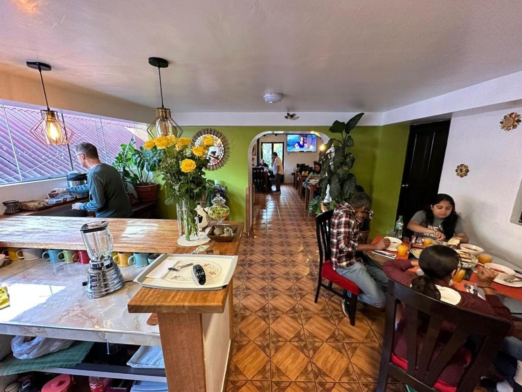 Parwa Guest House