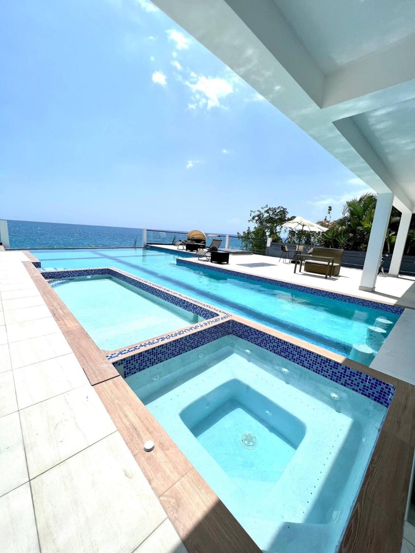 Oceanview lux Villa + Infinity pool, Chef & Butler view 5