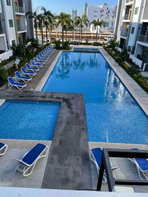 Hermoso Condo Nuevo Gran Alberca a 5 Min de Playas view 5