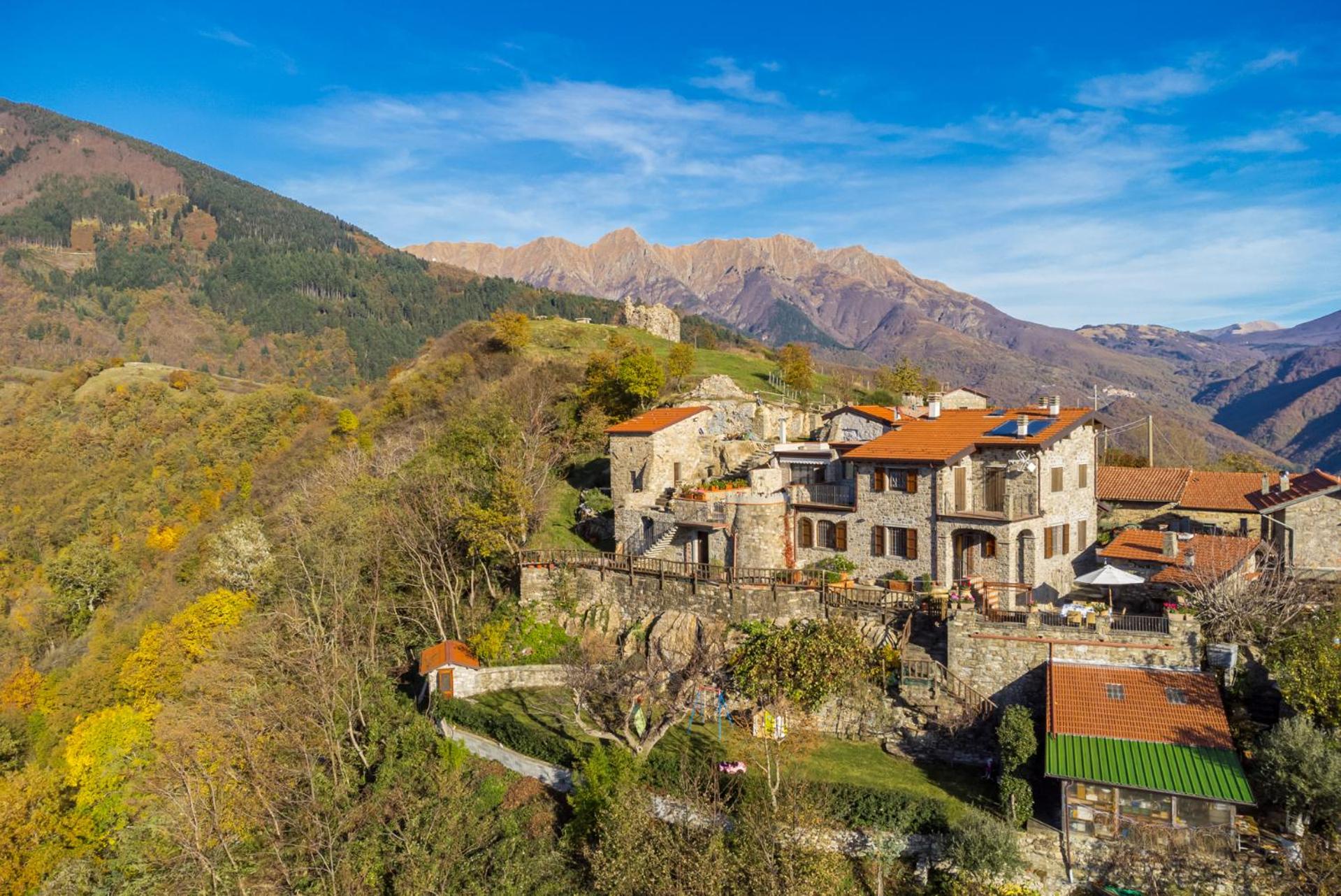 Vivi Luxury Country House view 2
