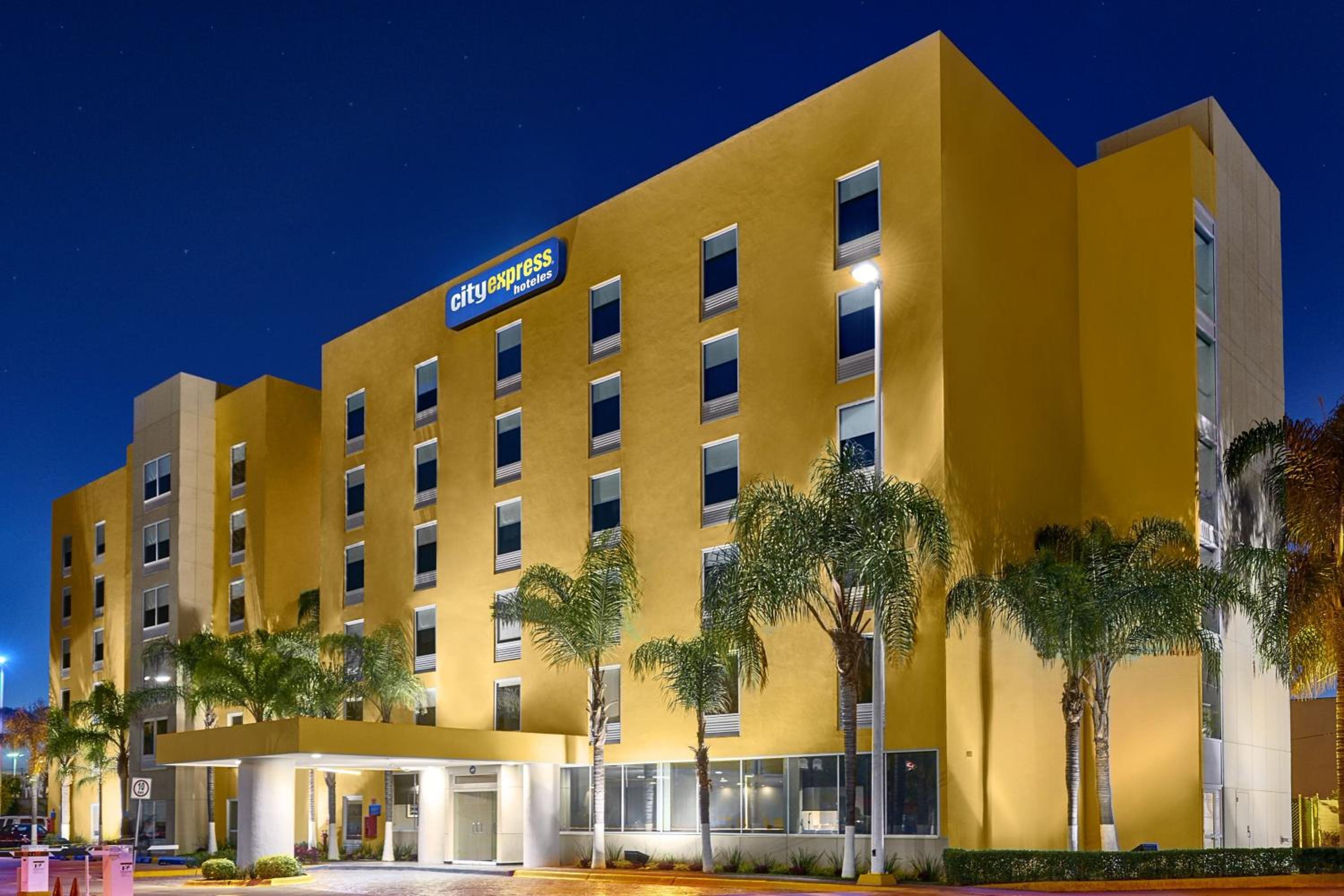 Hotel City Express by Marriott Leon - Image 1