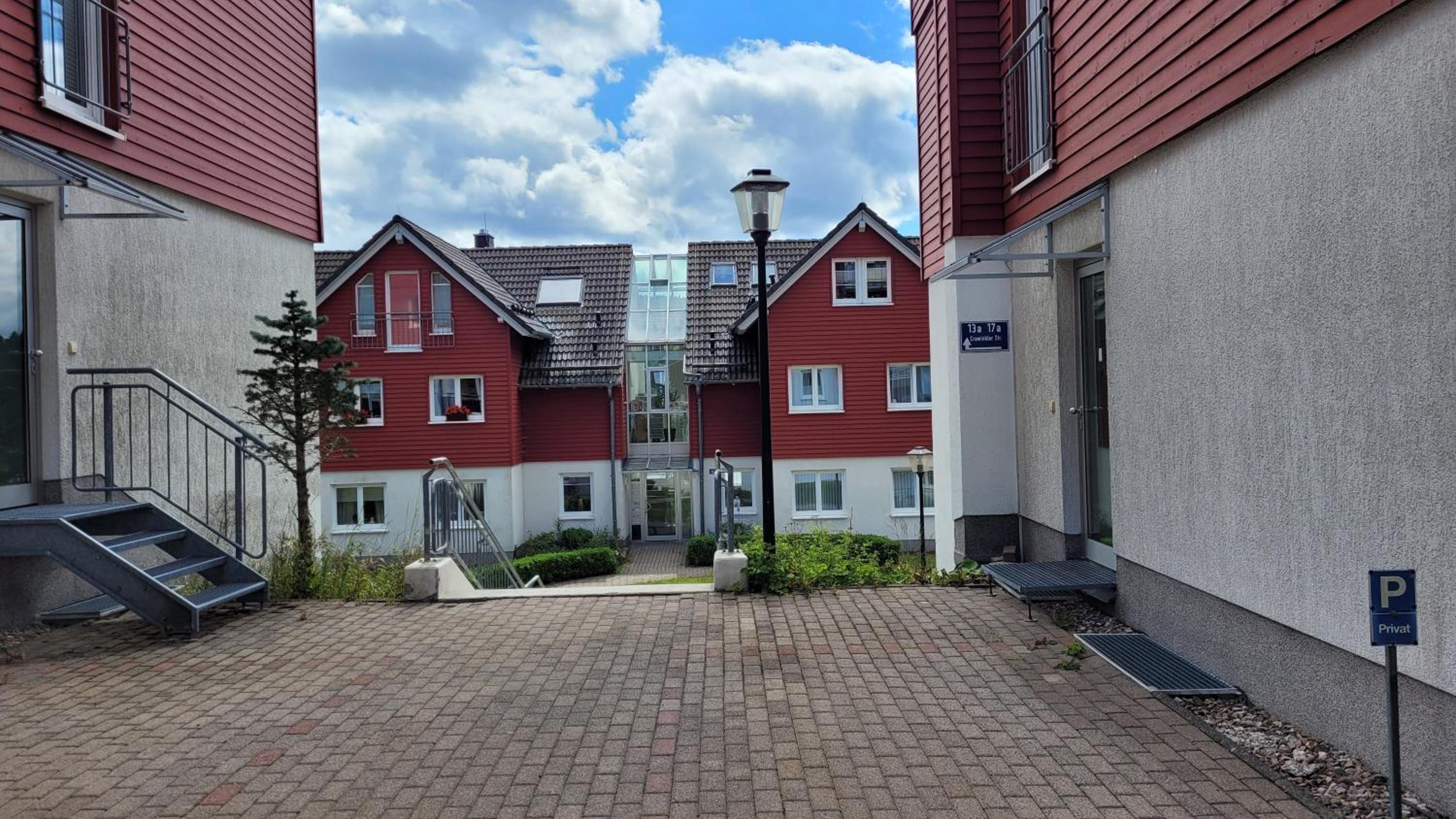 Wohlfühl-Ferienwohnung mit Tiefgarage im Grünen