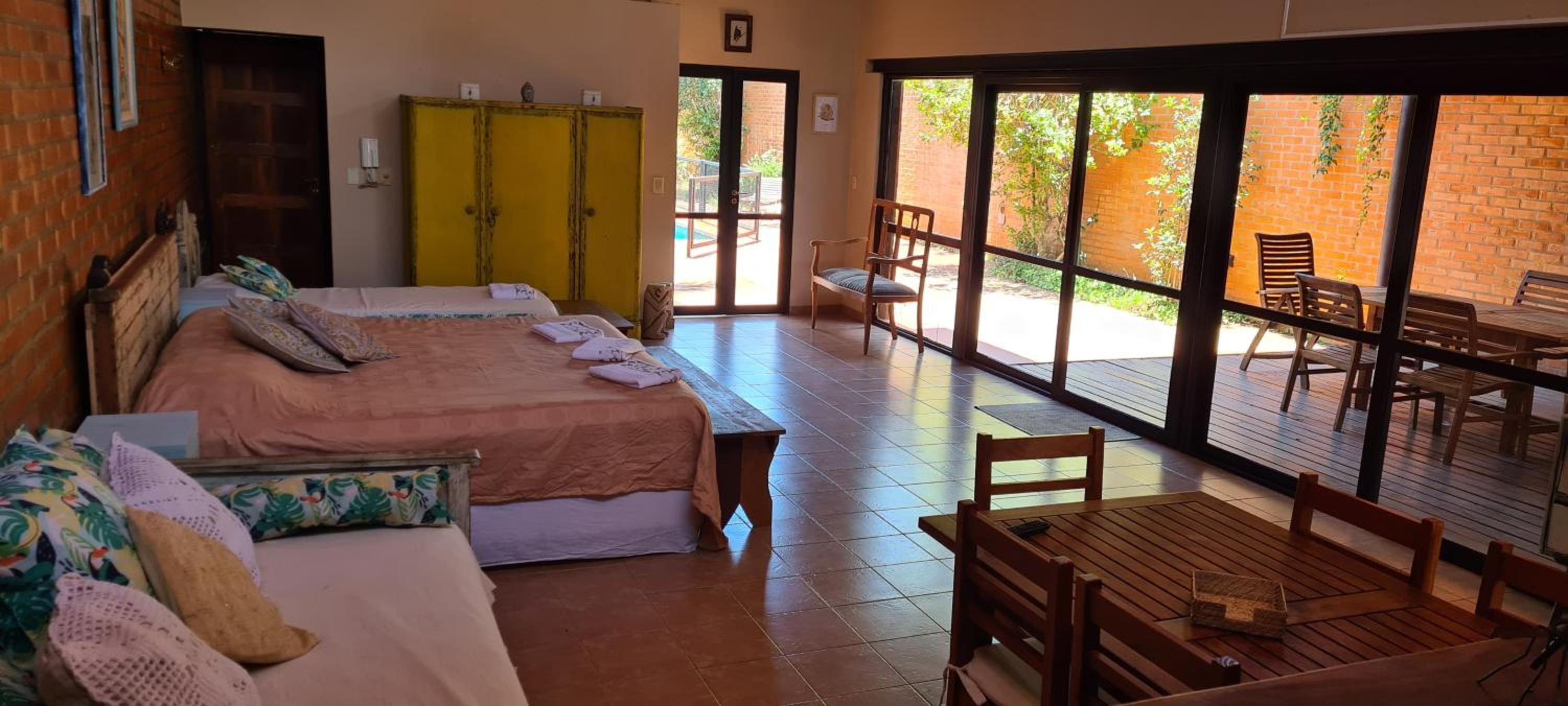 Nada de Tucanes. Piscina Loft