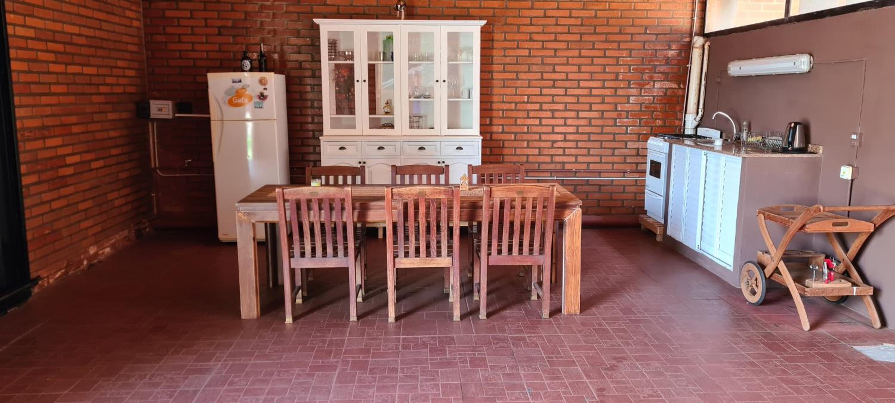 Nada de Tucanes. Piscina Loft