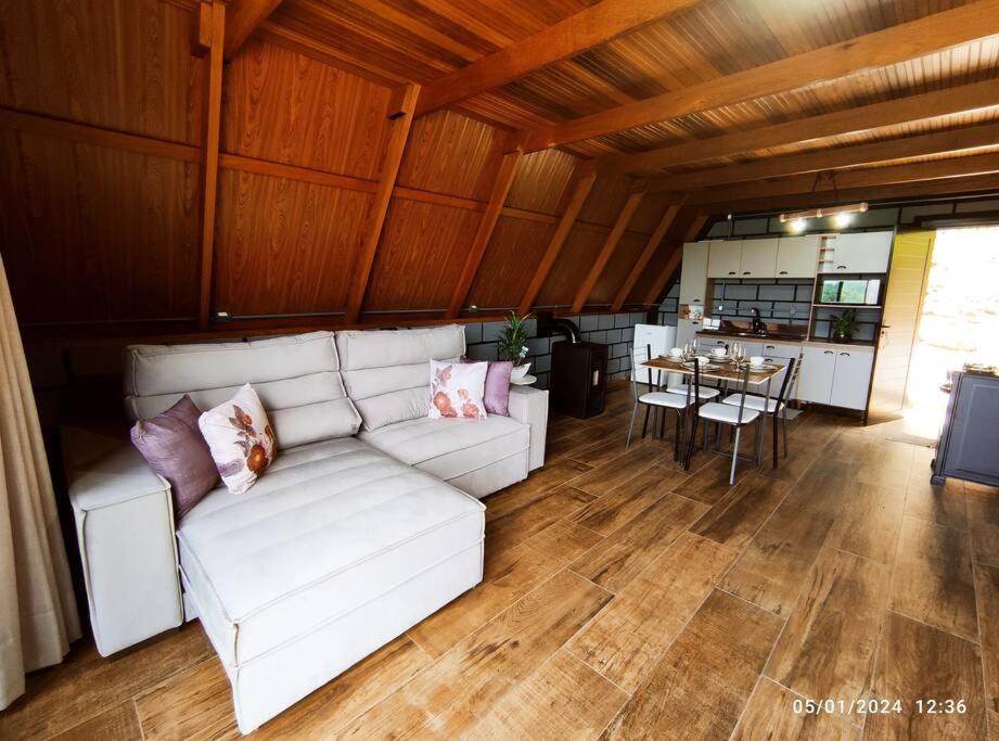 Cabana com hidro e natureza!
