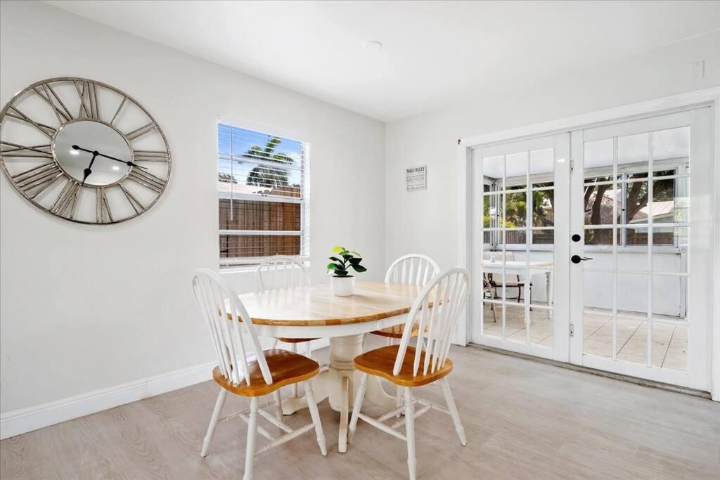 Newly remodled 3 Bd/2 Ba House in Central Jupiter