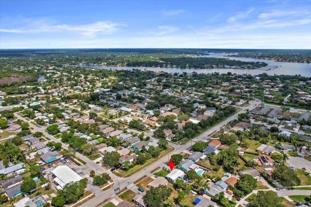 West Palm Beach Vacations - Newly remodled 3 Bd/2 Ba House in Central Jupiter - Property Image 6