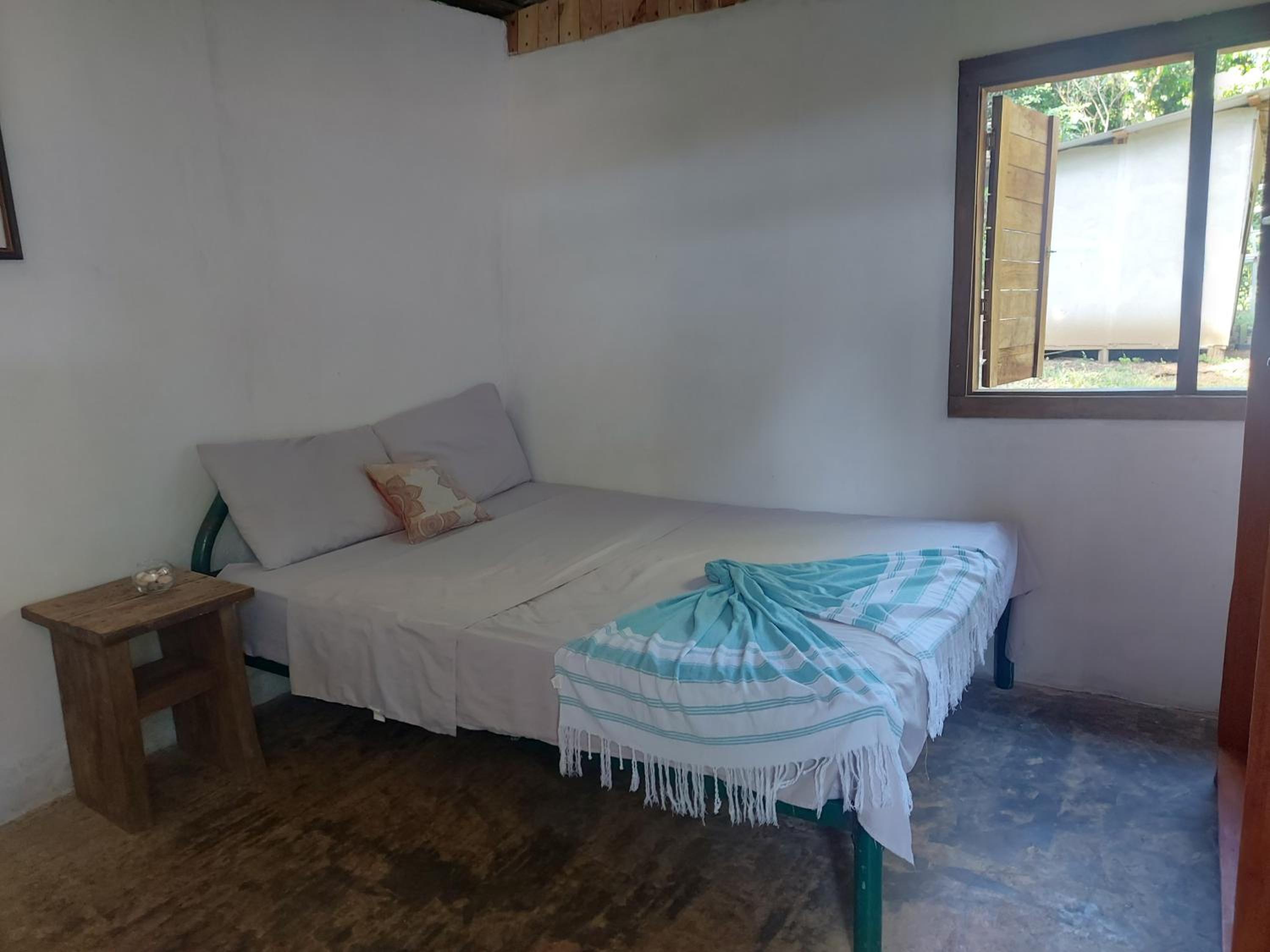 Anez Cabin'S