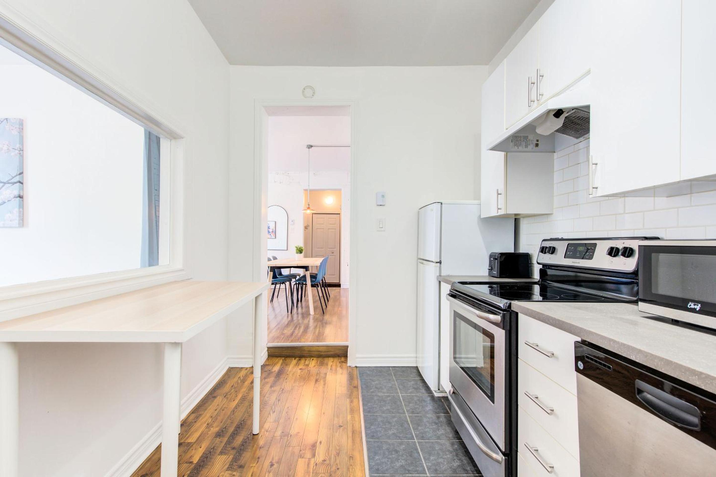 Chez Mont Royal Apartments!