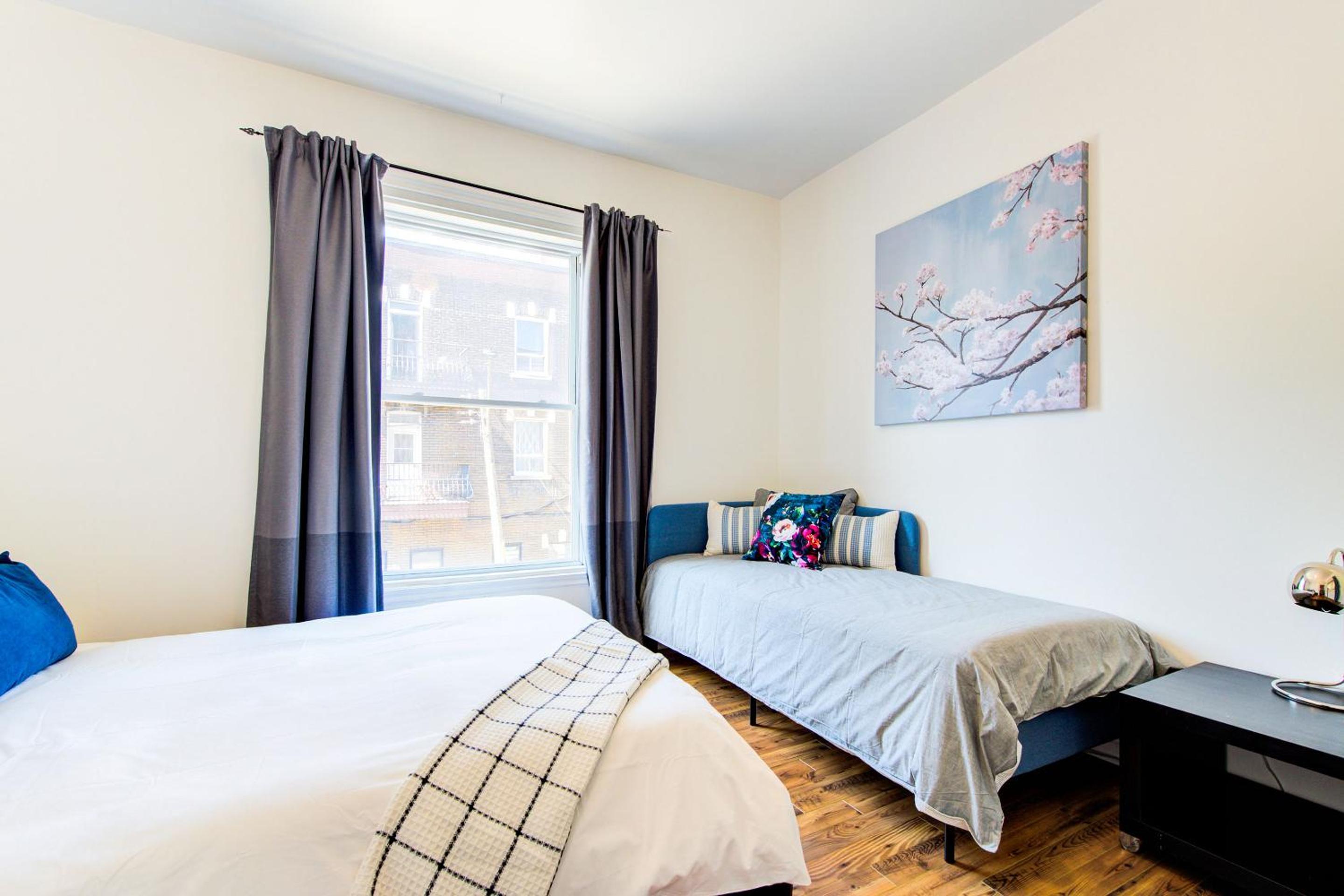 Chez Mont Royal Apartments!