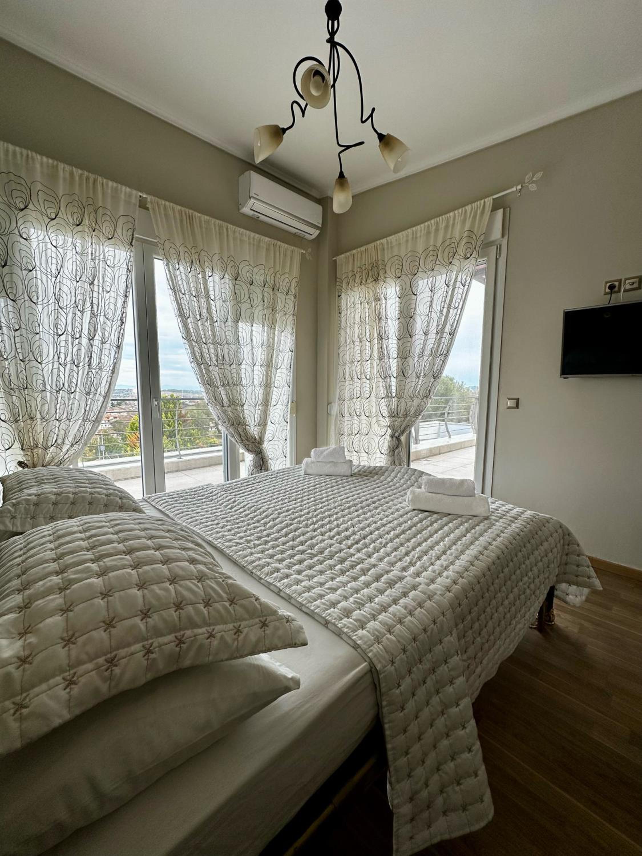Sunrise Villa