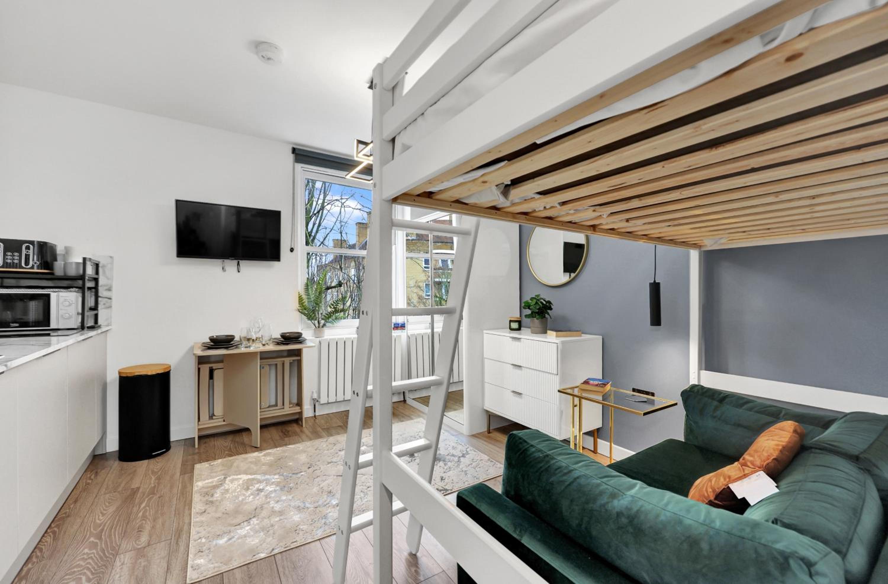 Hilldrop Apartments Short Term Rental & Flexible Renting Islington with Free WiFi, Parking & Garden