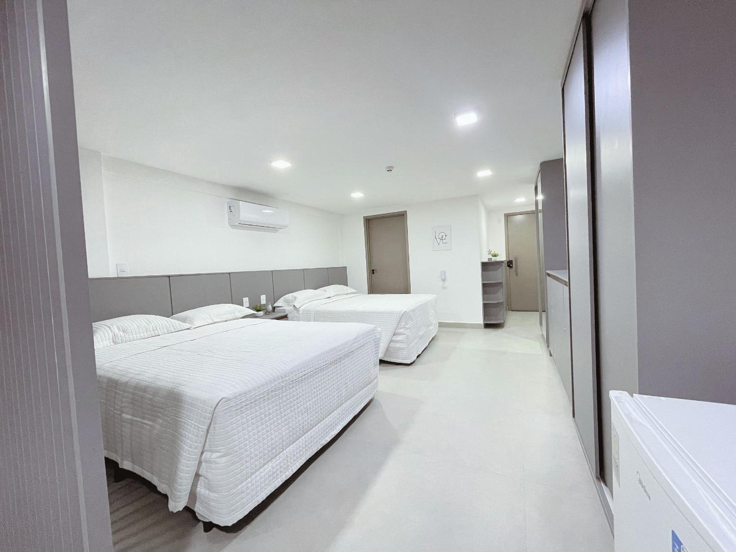 Flat FM20 Cabo Branco #L4 - By Almare
