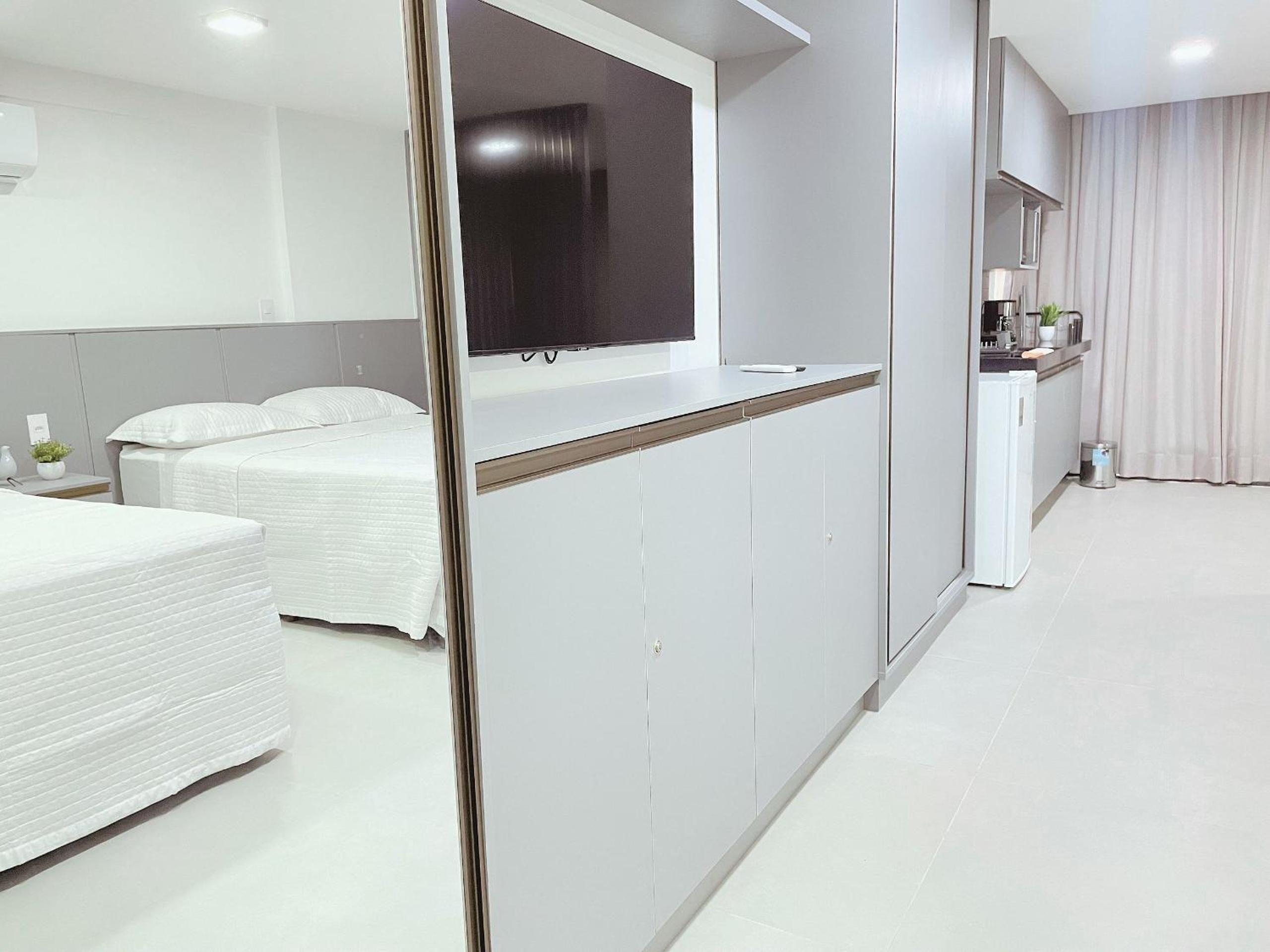 Flat FM20 Cabo Branco #L4 - By Almare