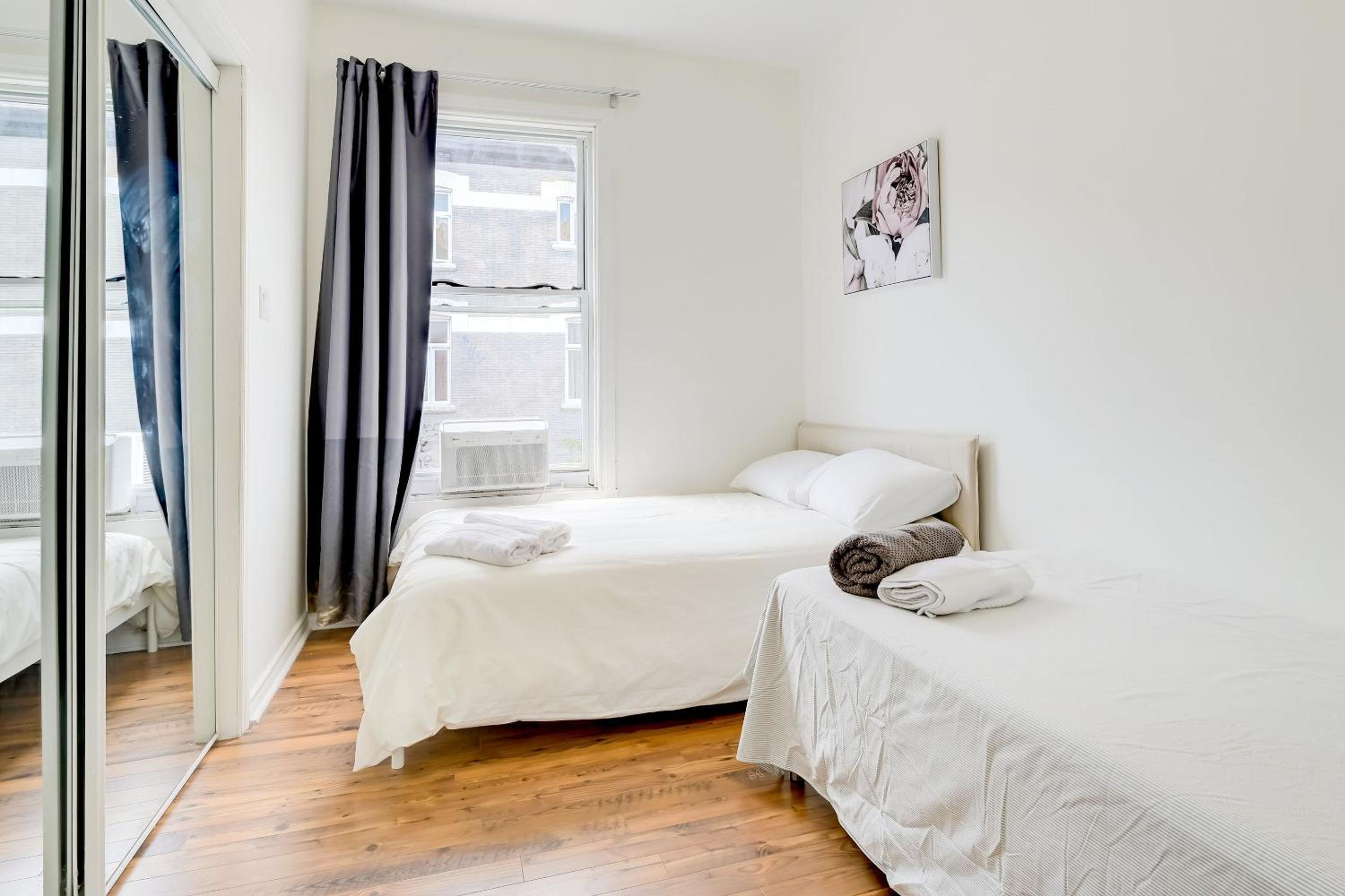 Chez Mont Royal Apartments!