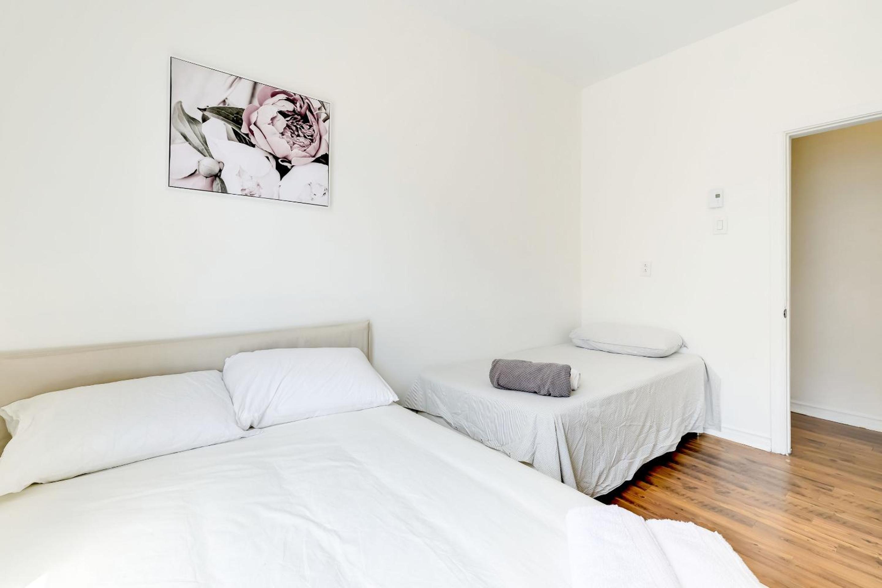 Chez Mont Royal Apartments!