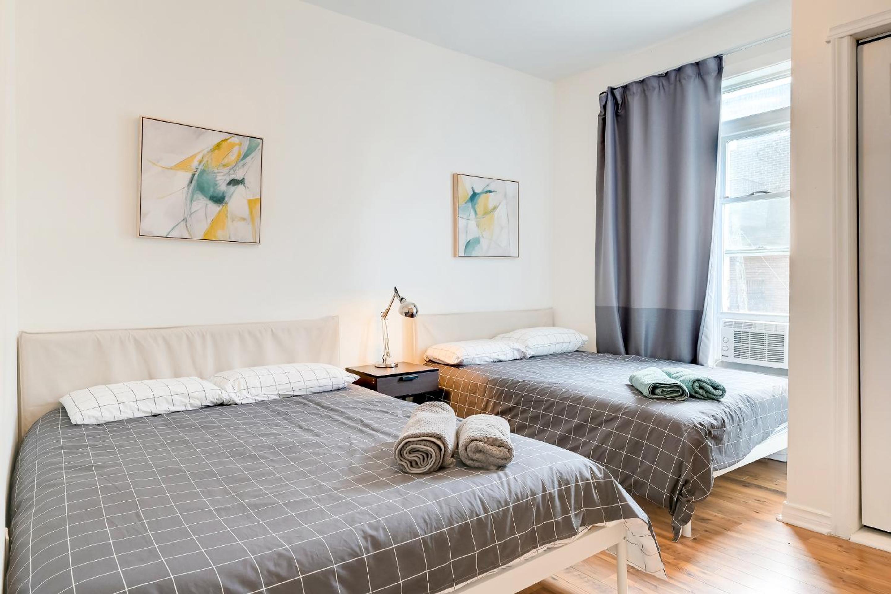 Chez Mont Royal Apartments!