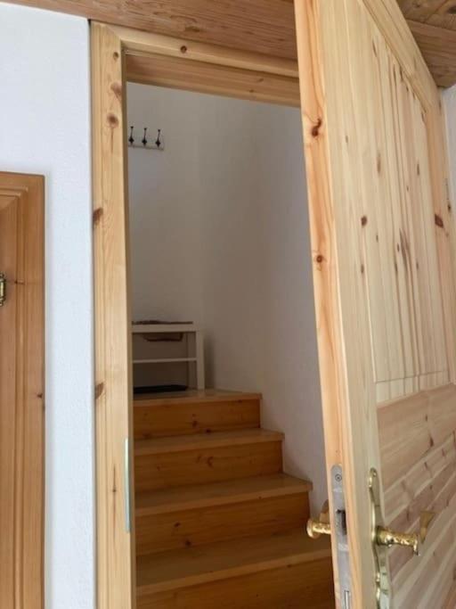 Große schöne Mansardenwohnung mit 2 Balkonen