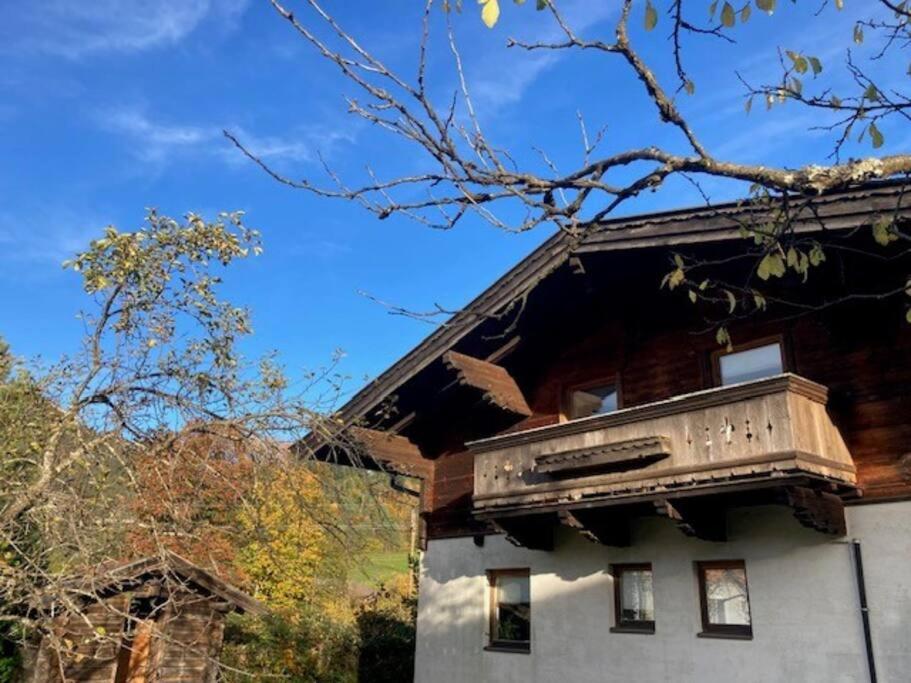 Große schöne Mansardenwohnung mit 2 Balkonen
