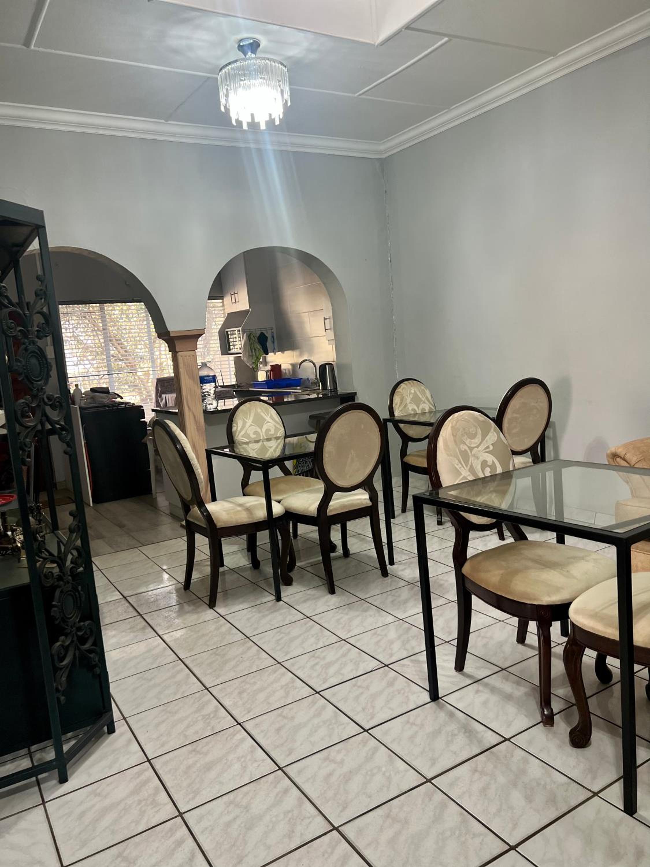 Silken Trap Guest House NO LOADSHEDDING