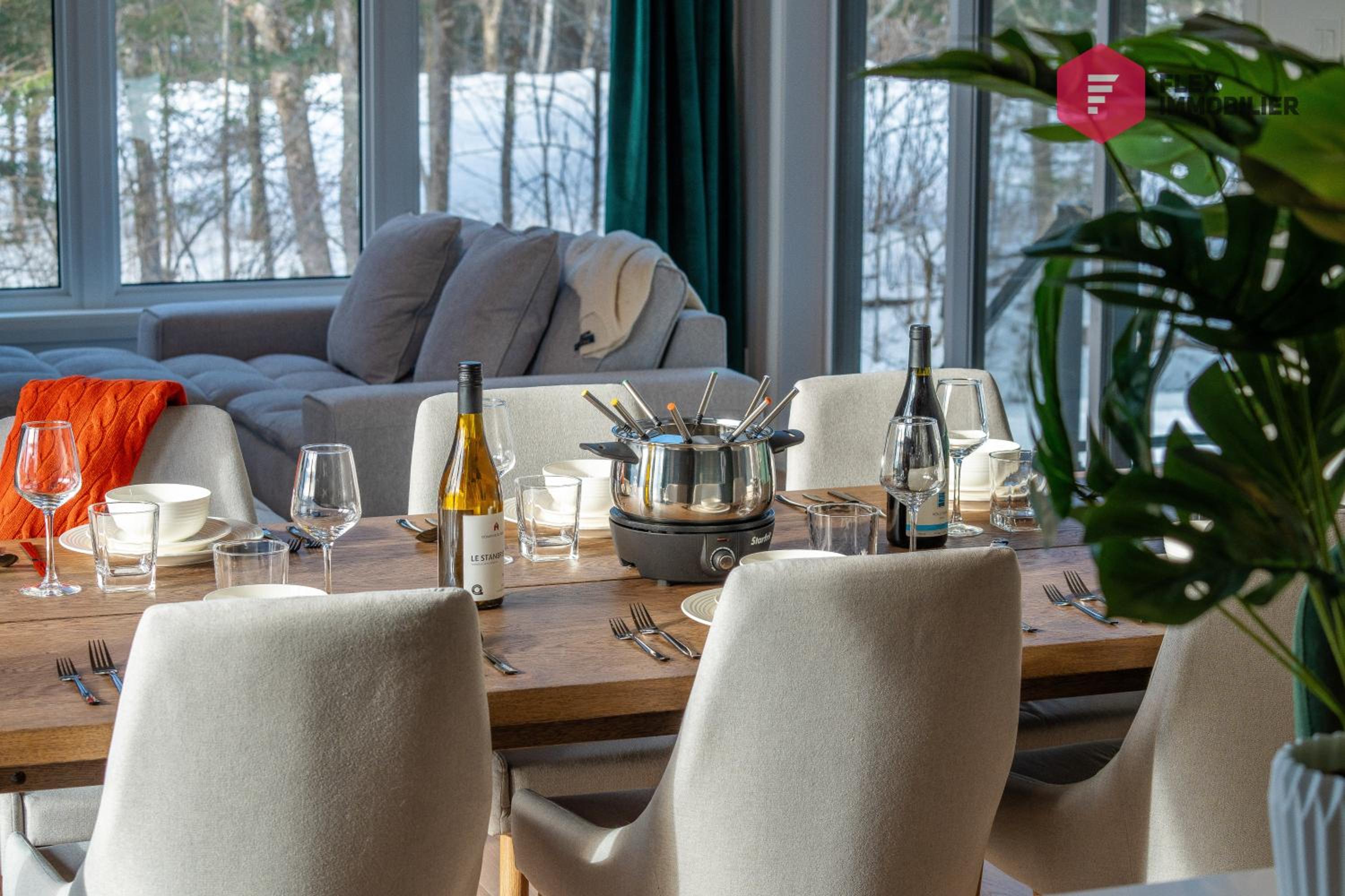 The Soothing Green at Cité-Jardin - Private SPA, Ping pong, Fireplace & Pool