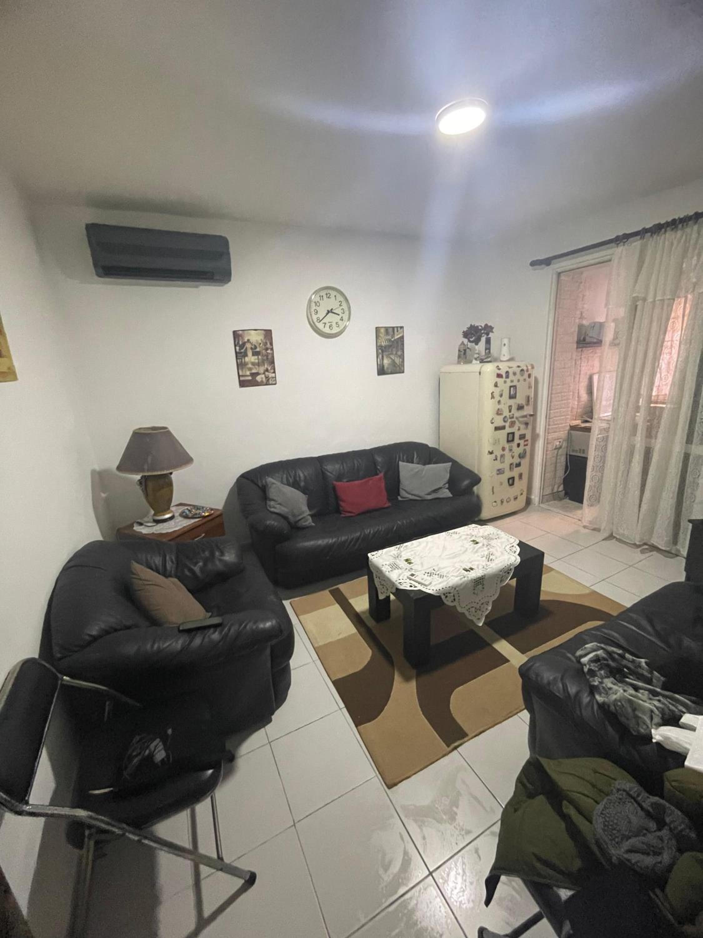 2 Bed-Room flat, 5 min walk from center