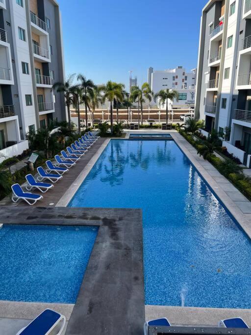 Hermoso y Nvo Condo Gran Alberca a 4 Min del Mar
