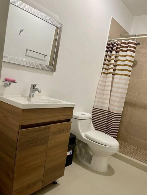 Hermoso y Nvo Condo Gran Alberca a 4 Min del Mar