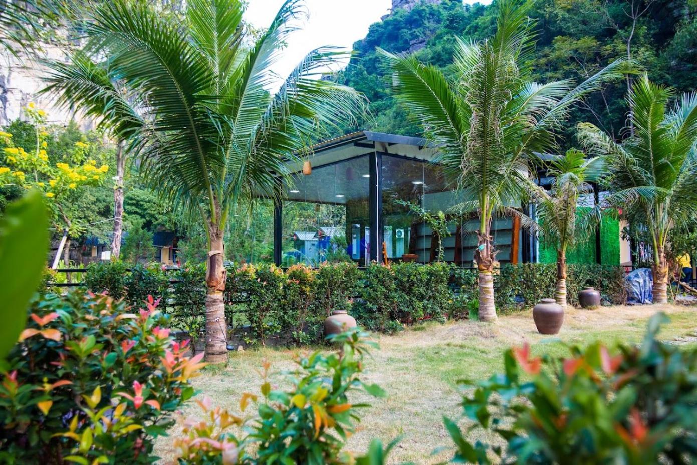 Hoang Minh Mountainside Villa