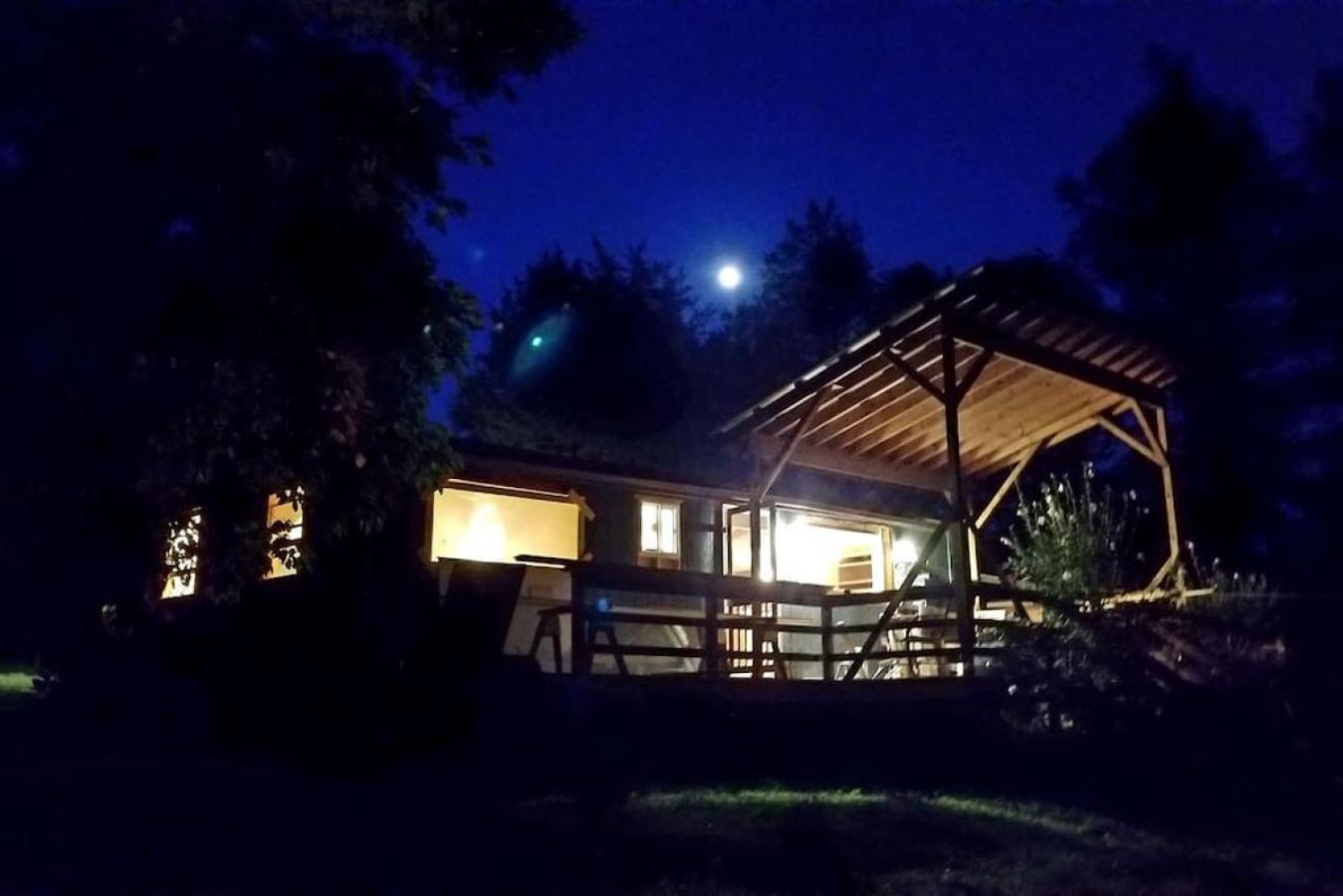 Farmview Cottage at White Lotus Eco Spa Retreat view 2