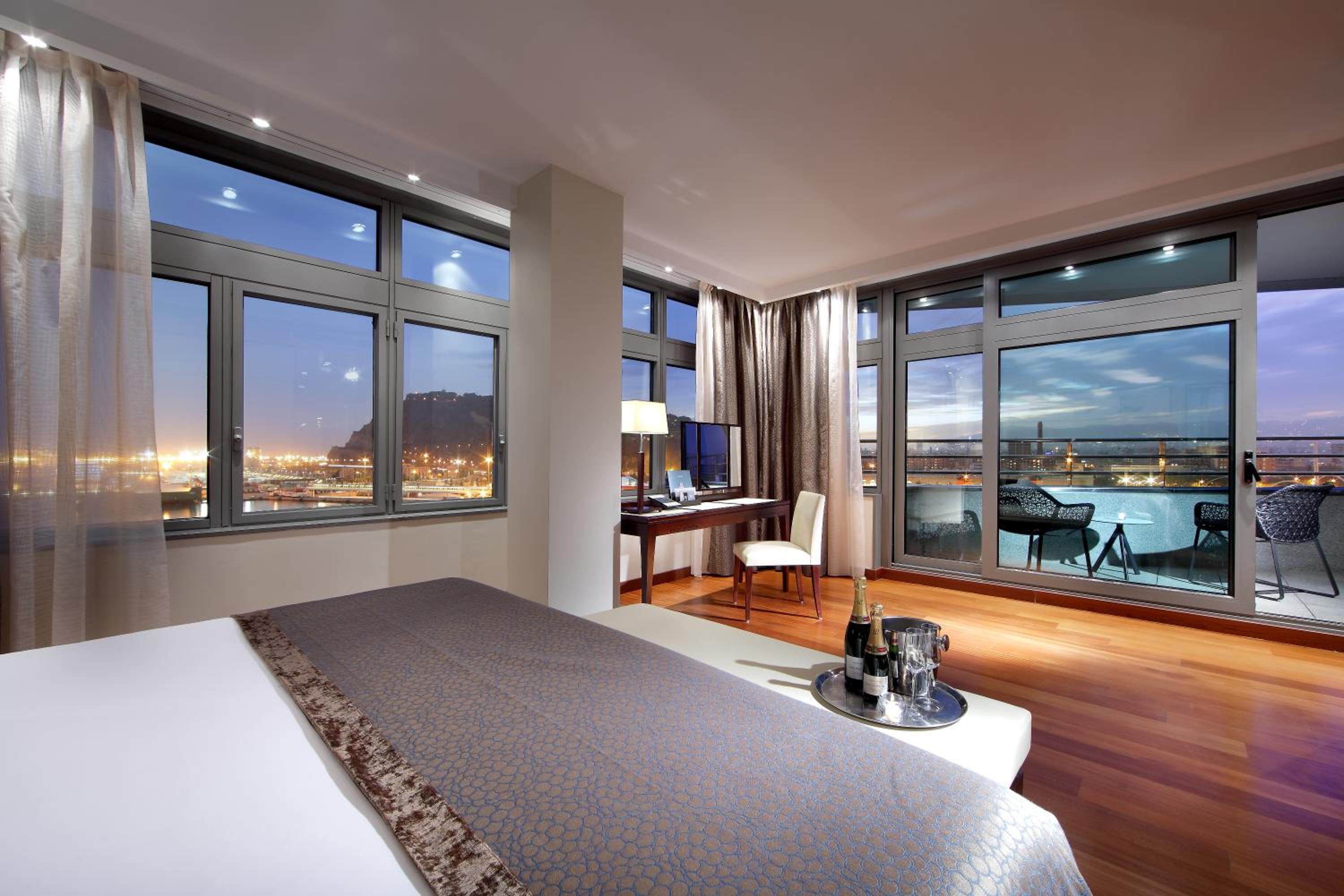 Eurostars Grand Marina 6