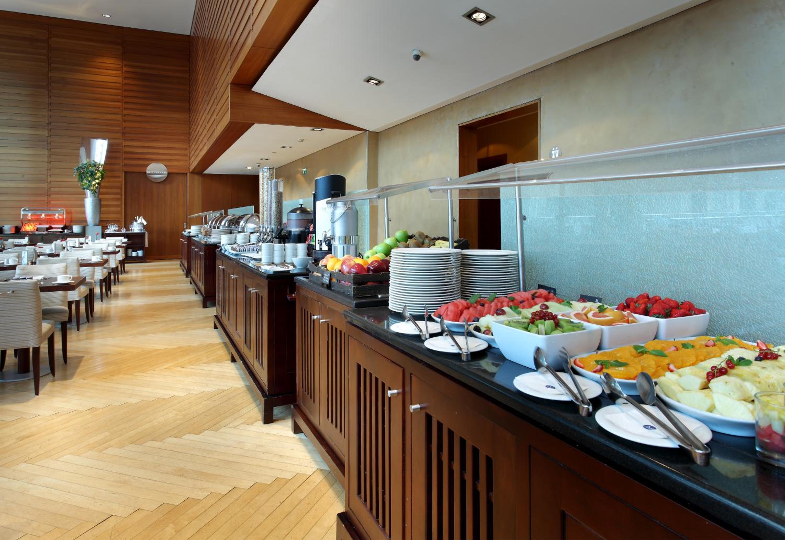 Eurostars Grand Marina 26