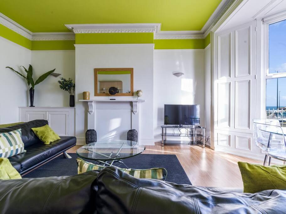 Longsands Beach Apartment 1 Tynemouth Free Onsite Parking view 5