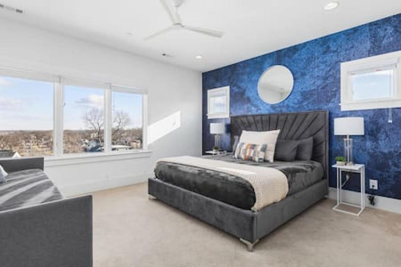 Upscale Home with Patio WALK to 12 South and Belmont view 5