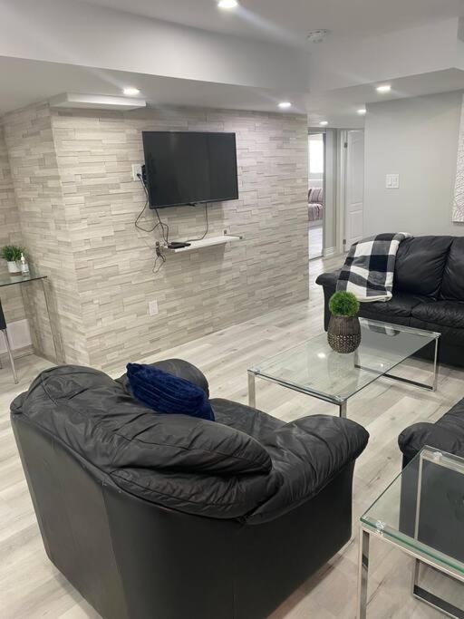 Luxurious & upscale basement apartment