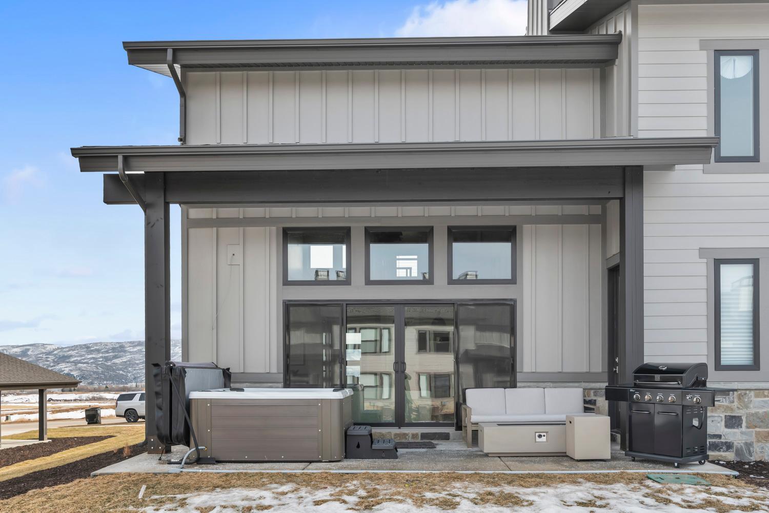 New East Dear Valley, 1 min, 1028 Luxury 4BR Twin House BSC,Hot Tub