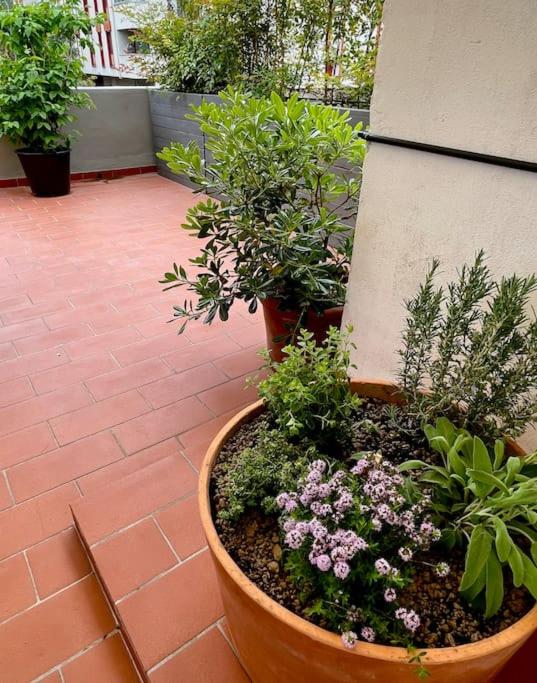 Appartamento con terrazza e parcheggio privato