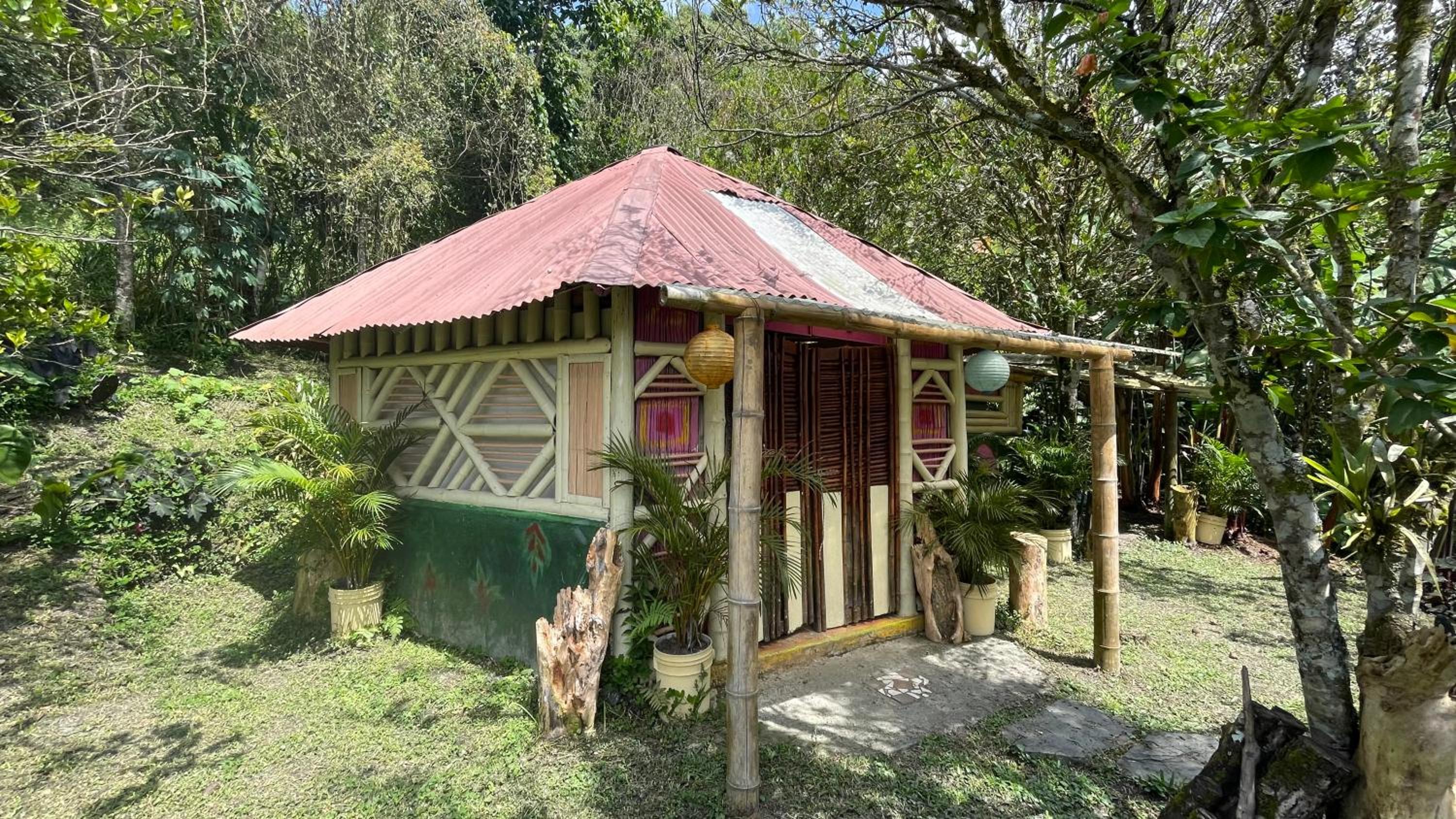 TROPICAL BIOHOSTEL