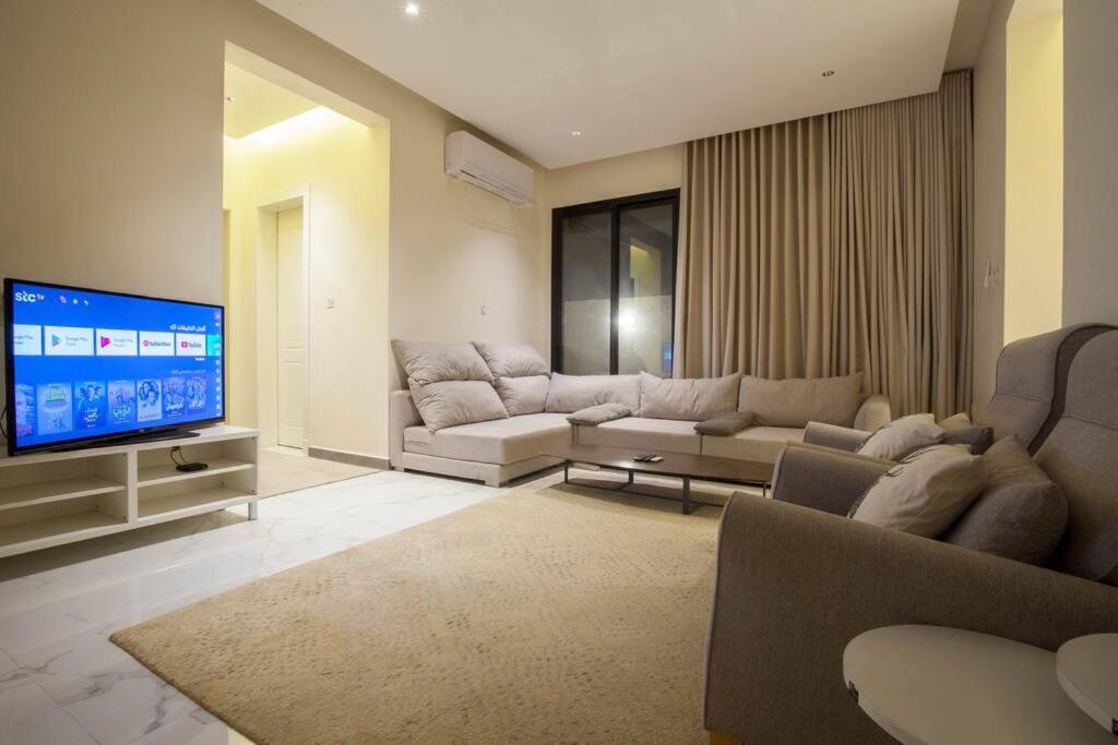 Darent Elegant and luxurious apartment Al Olaya