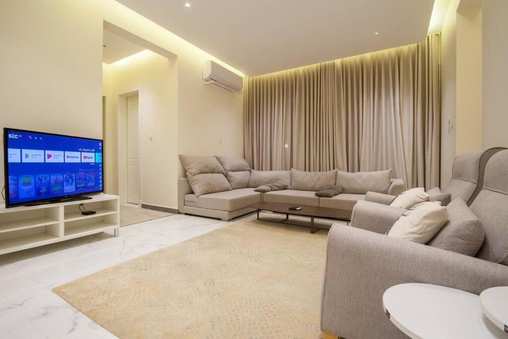 Darent Elegant and luxurious apartment Al Olaya