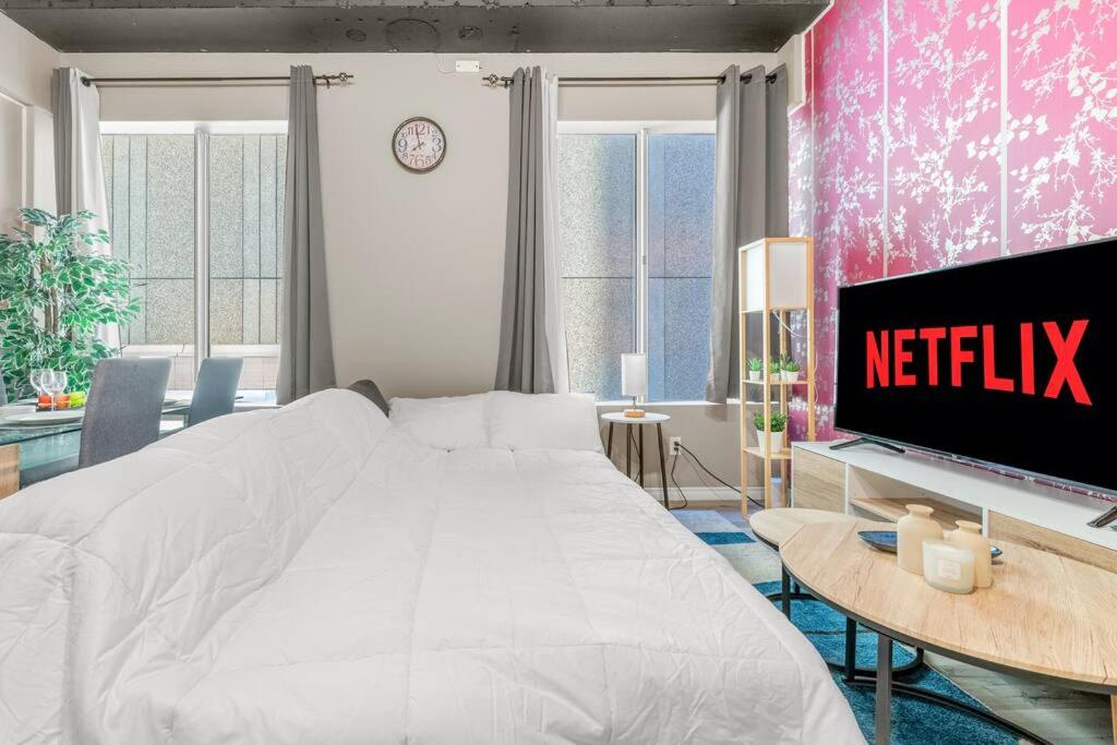 Chic 2-Bedroom Apt With Arcade