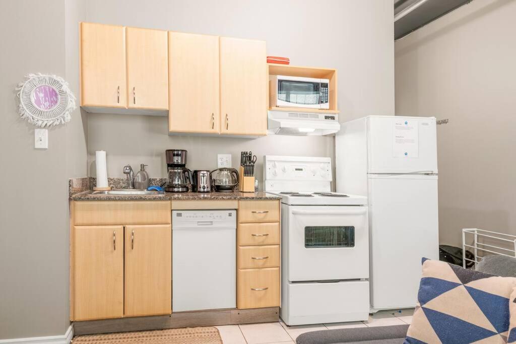 Chic 2-Bedroom Apt With Arcade