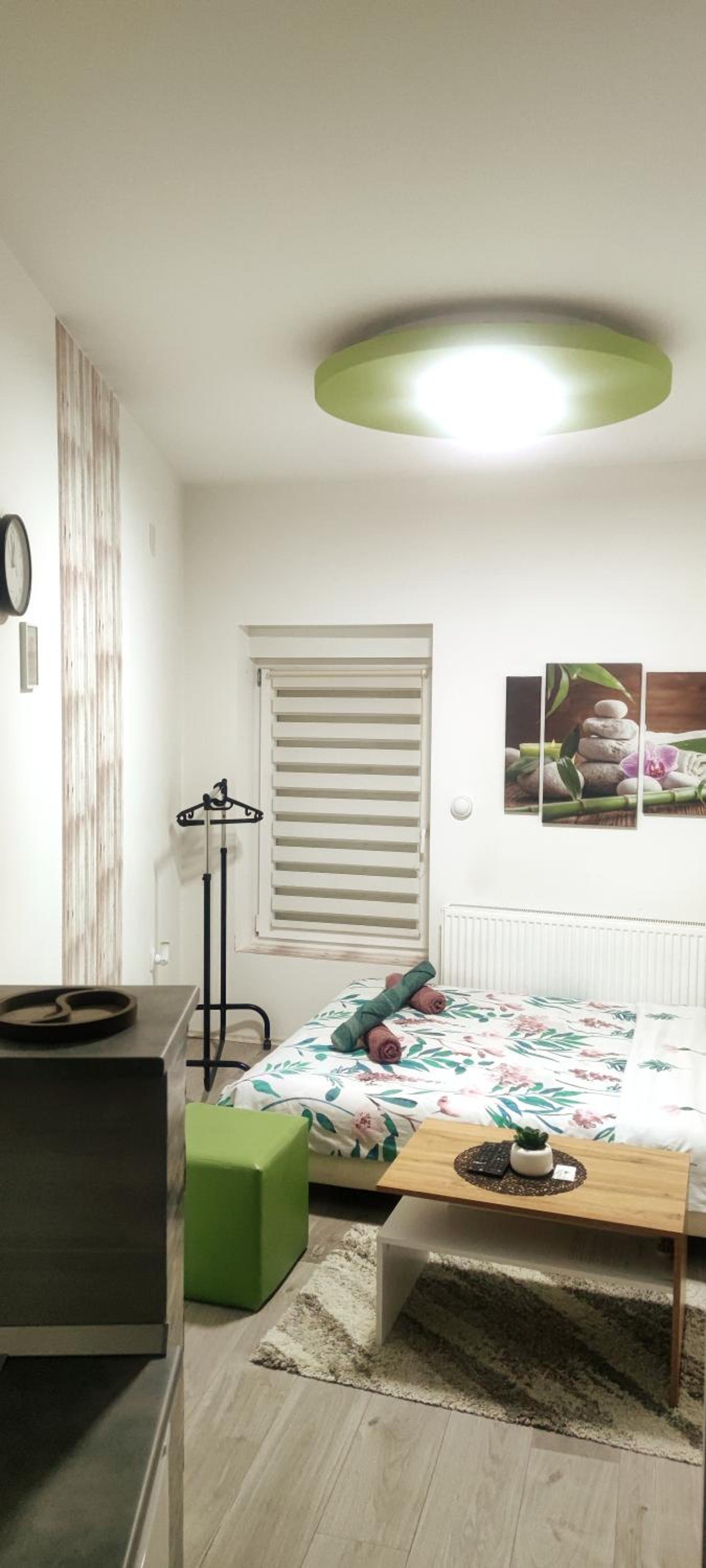 Photo 44