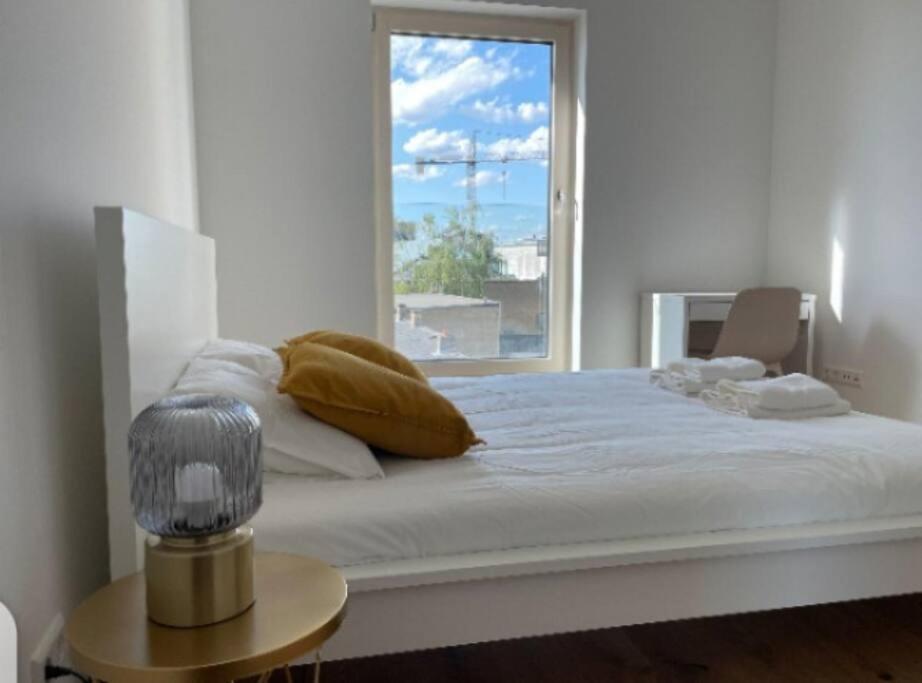 One bedroom flat with terrace and parking view 5